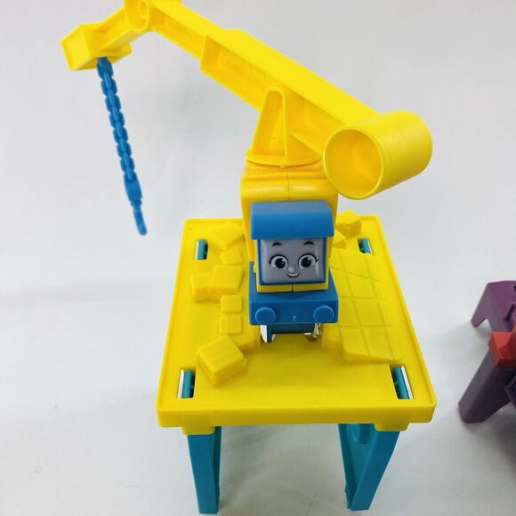 Thomas & Friends Motorized Toy Train Set Fix em Up Friends with Carly the Crane - Picture 3 of 9